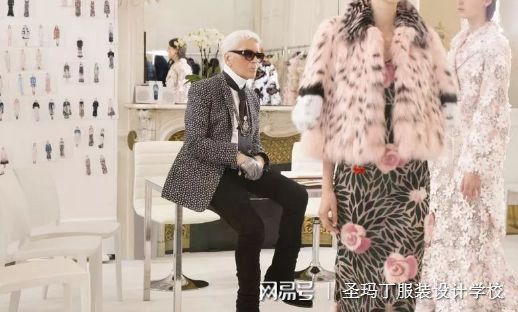 金太阳官网一代大师老佛爷Karl Lagerfeld！Chanel、Fendi服(图1)
